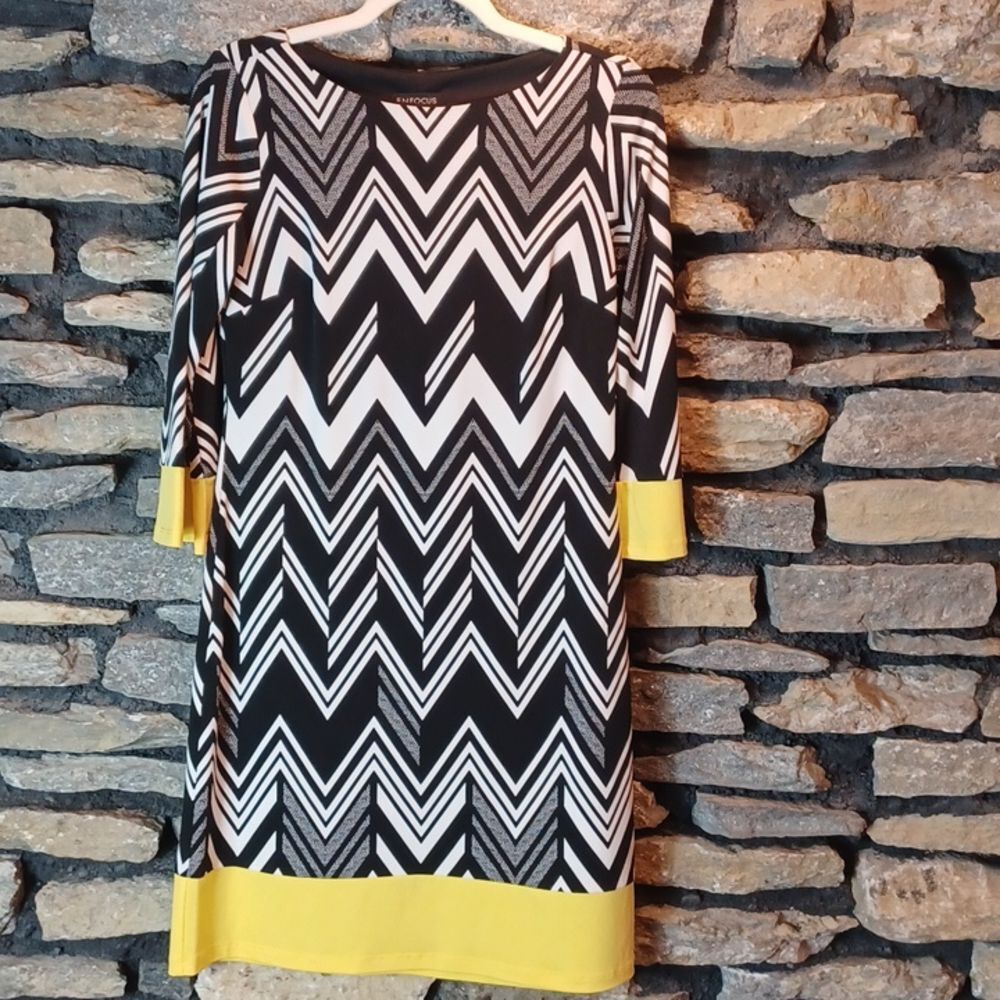 Women Enfocus Studio chevron midi dress sz 8
